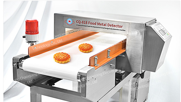 Detector de metales automático ajustable para alimentos y tostadas.